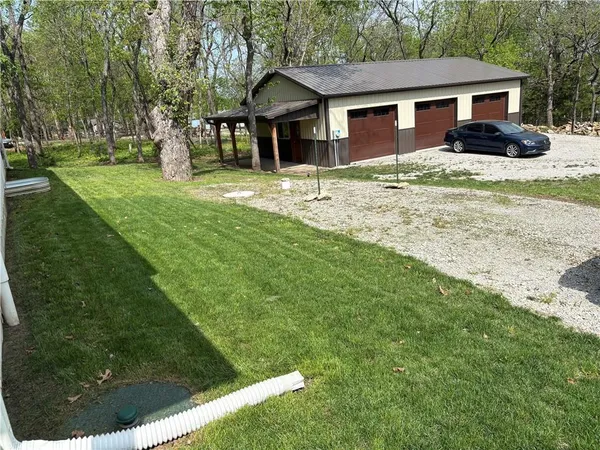 $475,000 | 89 Enchanted Lane, Linn Valley, KS 66040