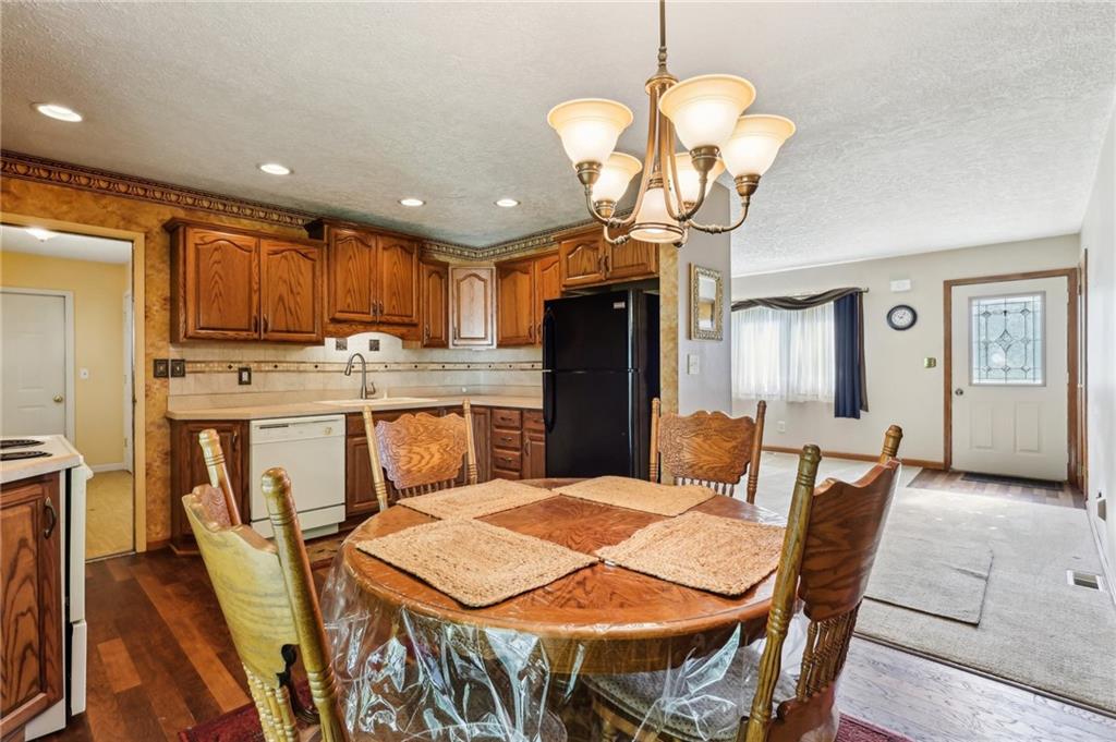 96 Concord Road Hermitage, PA 16148 - Photo 4 of 25 Gallery Image 4