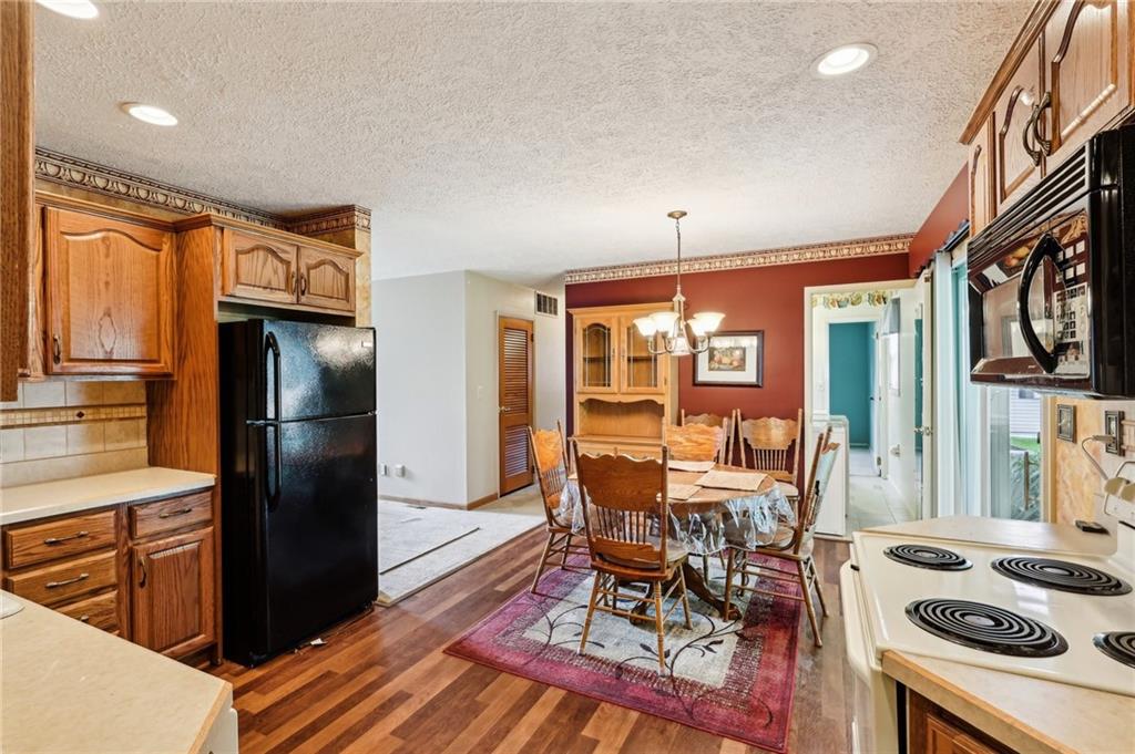 96 Concord Road Hermitage, PA 16148 - Photo 5 of 25 Gallery Image 5