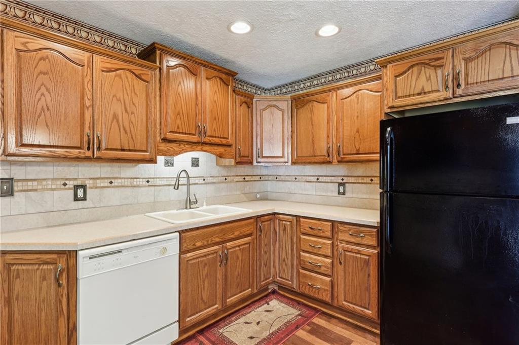 96 Concord Road Hermitage, PA 16148 - Photo 6 of 25 Gallery Image 6