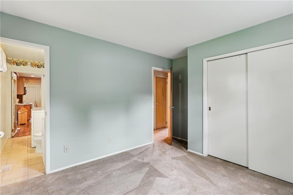 96 Concord Road Hermitage, PA 16148 - Photo 8 of 25 Gallery Image 8