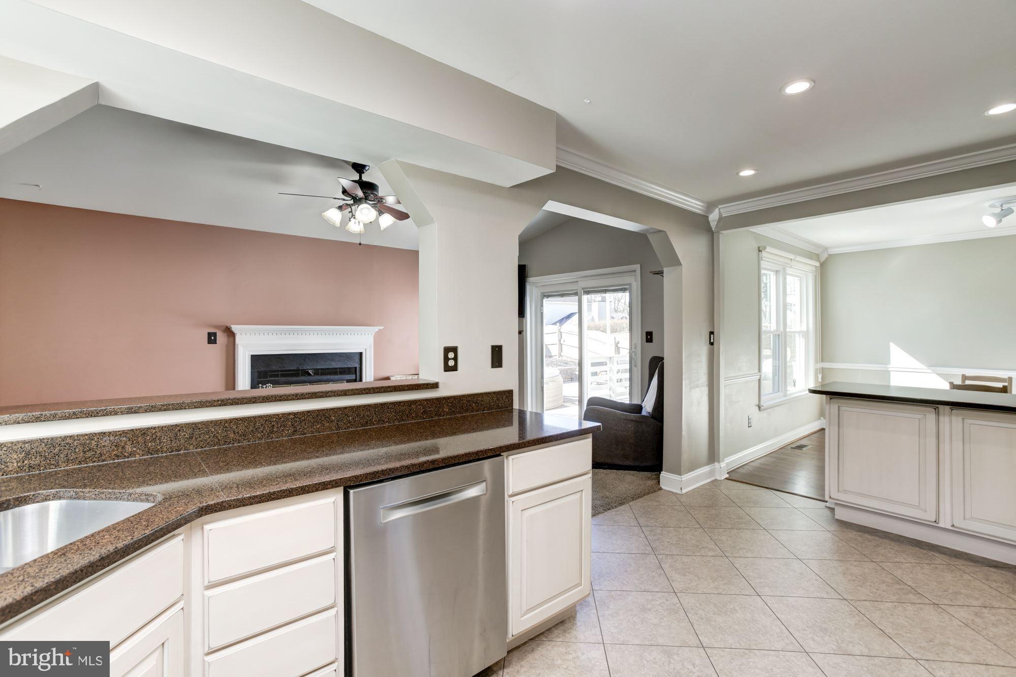 6721 Summer Rambo Court Columbia, MD 21045 - Photo 13 of 48 Silestone Countertops