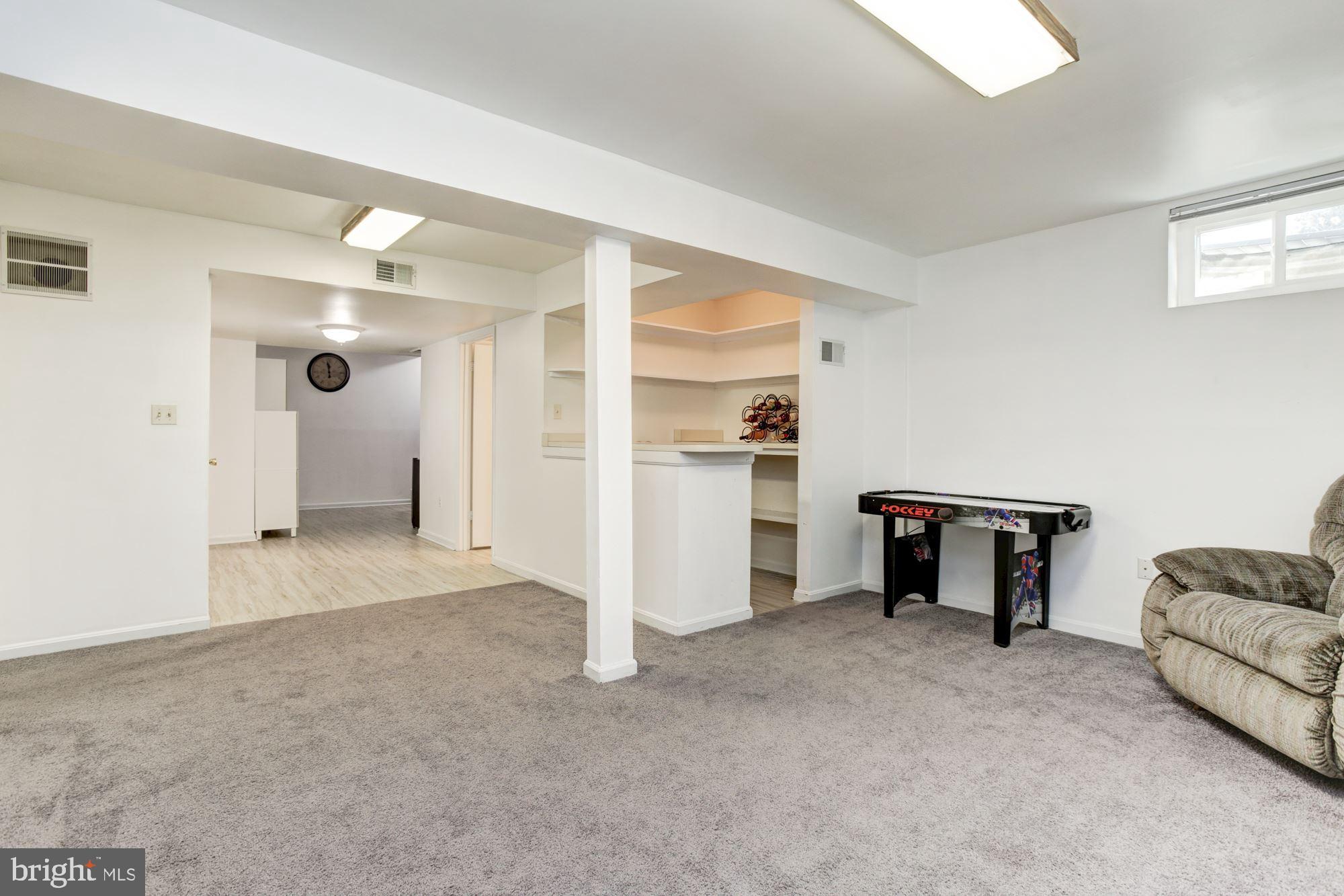 6721 Summer Rambo Court Columbia, MD 21045 - Photo 33 of 48 Recreation Room | Wet Bar