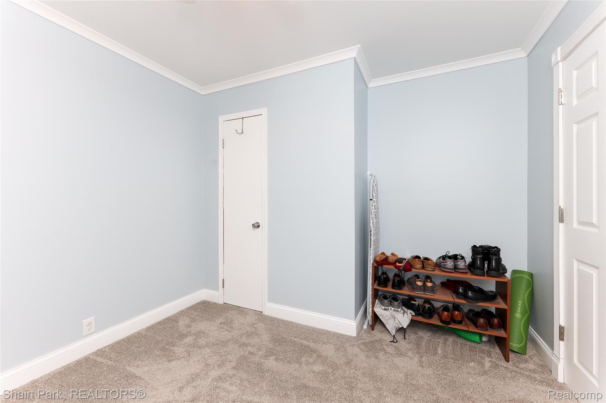 80 Arizona Avenue Rochester, MI 48309 - Photo 23 of 48 Bedroom One/Guest Room