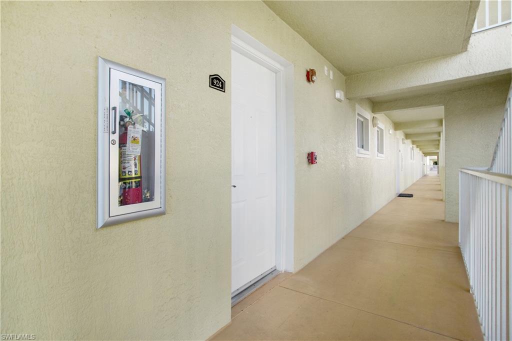 8271 Key Royal Circle, Unit 924 Naples, FL 34119 - Photo 27 of 38