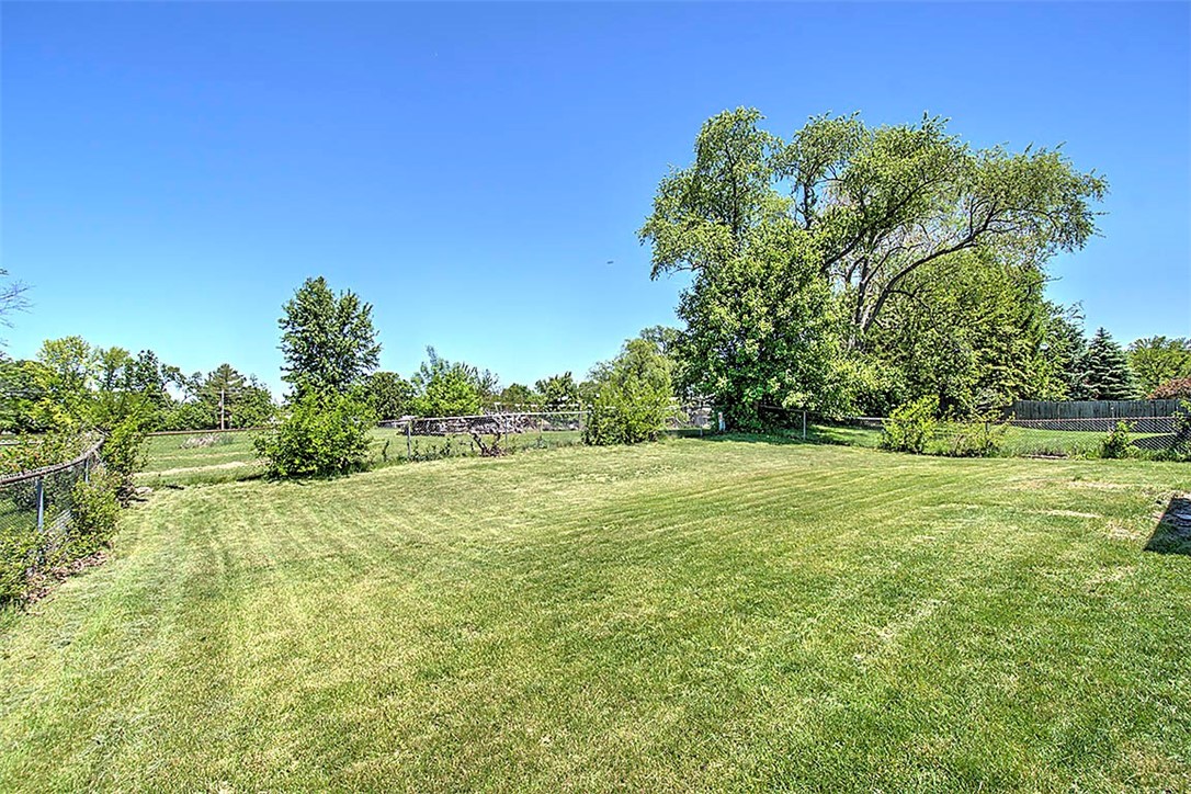 1970 Barding Avenue Decatur, IL 62526 - Photo 28 of 30