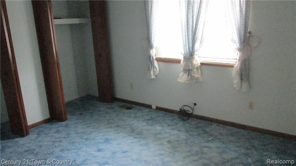 2325 Norton Road Rochester Hills, MI 48307 - Photo 29 of 37
