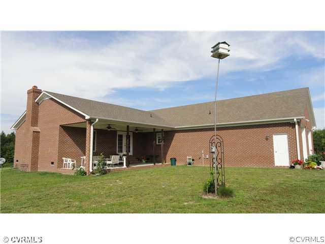 11000 Halifax Road Petersburg, VA 23805 - Photo 2 of 12 Exterior Back