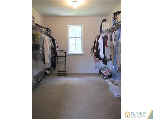 36 Yorktown Road Monmouth Junction, NJ 08852 - Photo 13 of 25 Gallery Image 13