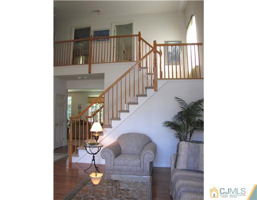 36 Yorktown Road Monmouth Junction, NJ 08852 - Photo 3 of 25 Gallery Image 3