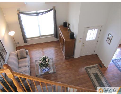 36 Yorktown Road Monmouth Junction, NJ 08852 - Photo 4 of 25 Gallery Image 4