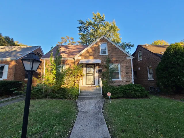 $149,900 | 14525 South State Street, Riverdale, IL 60827