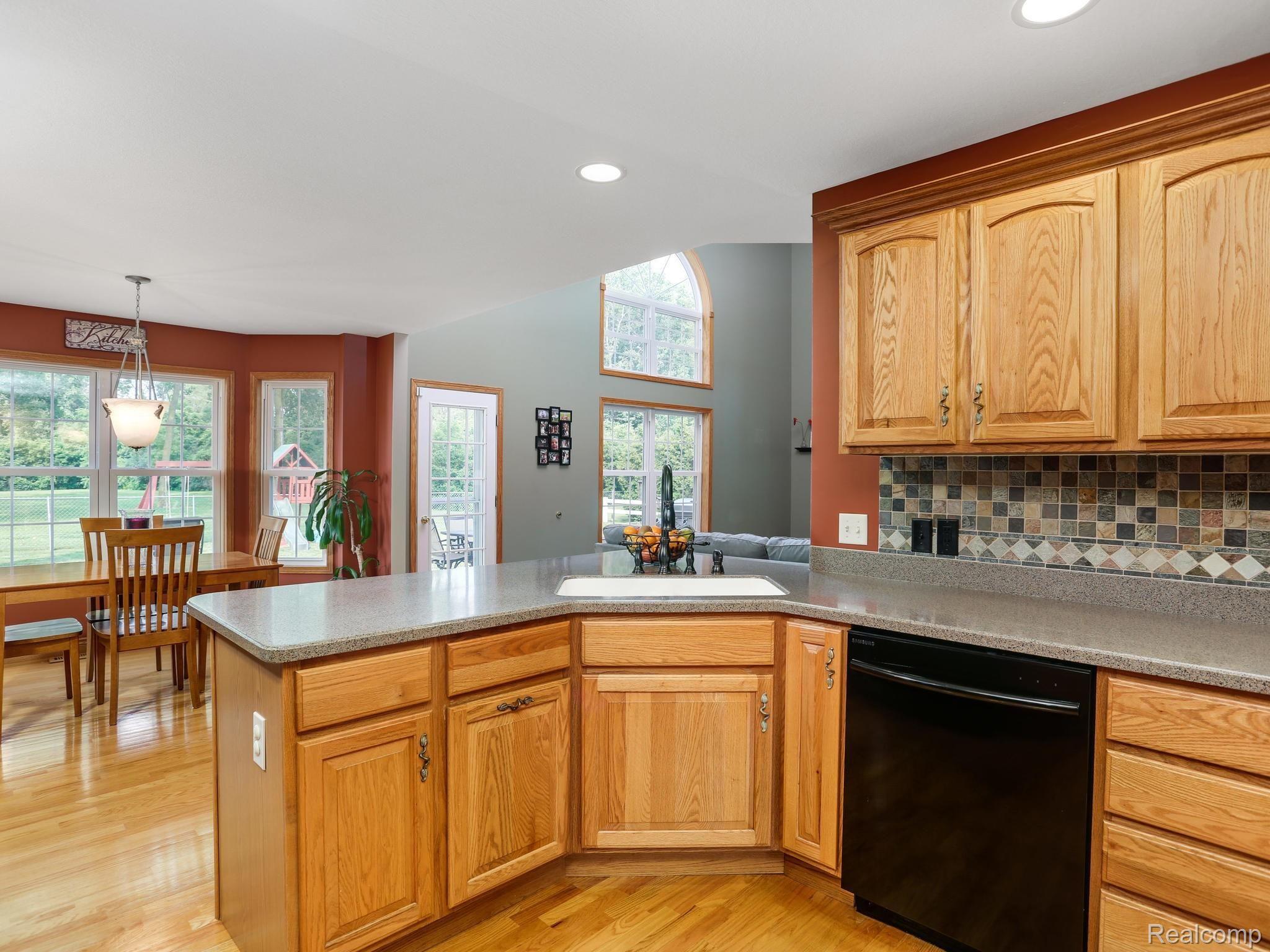 2857 Nadeau Road Monroe, MI 48162 - Photo 18 of 32 2857 Nadeau Rd Monroe MI 48162-025-027-2857 Nadeau Road Monroe00026-MLS_Size.jpg