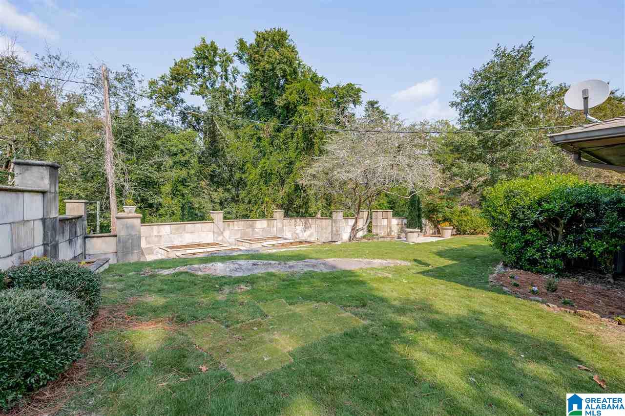 2716 Woodridge Road Birmingham, AL 35223 - Photo 34 of 37