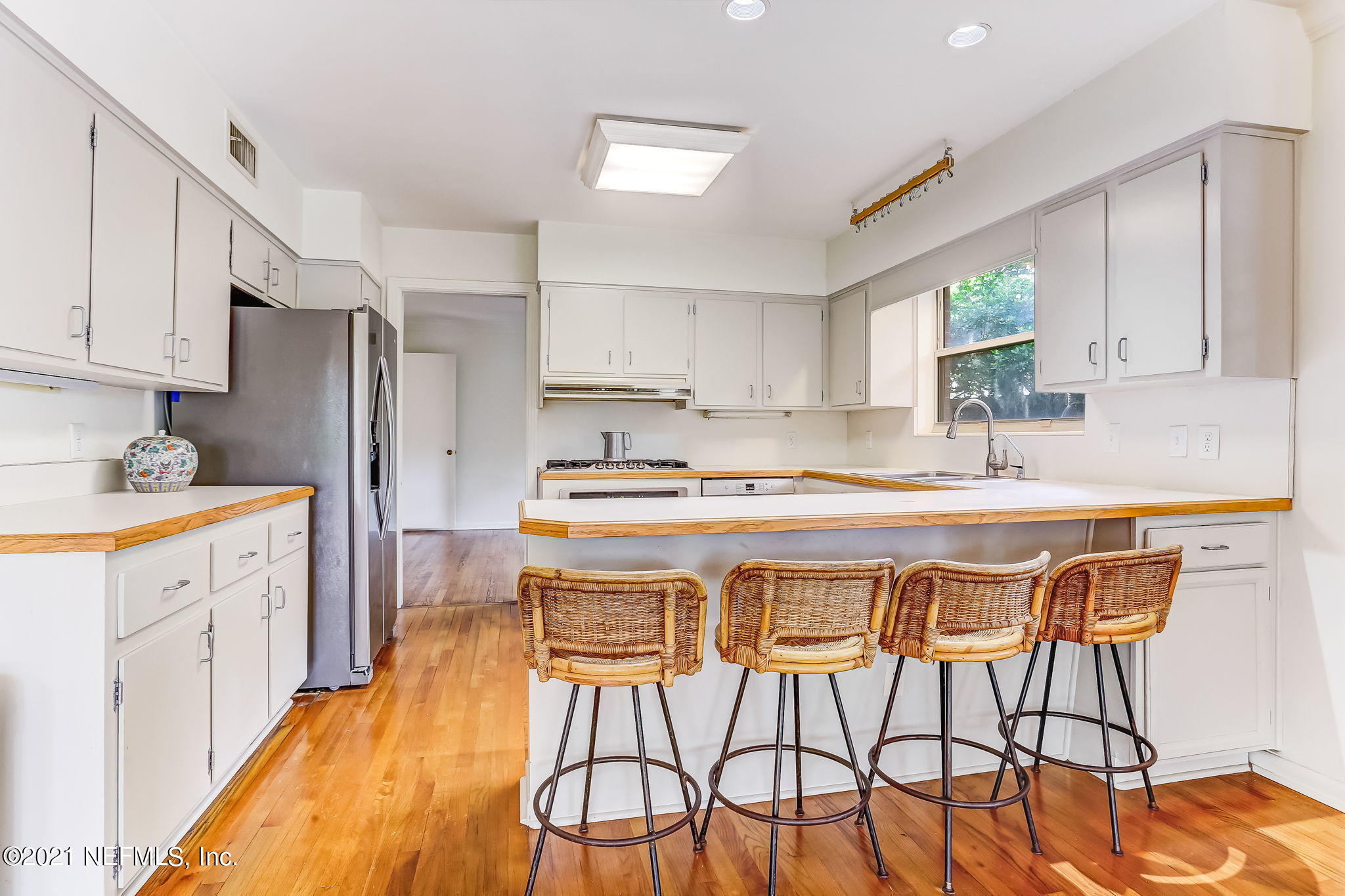 6841 Estrada Road Jacksonville, FL 32217 - Photo 11 of 48 Kitchen