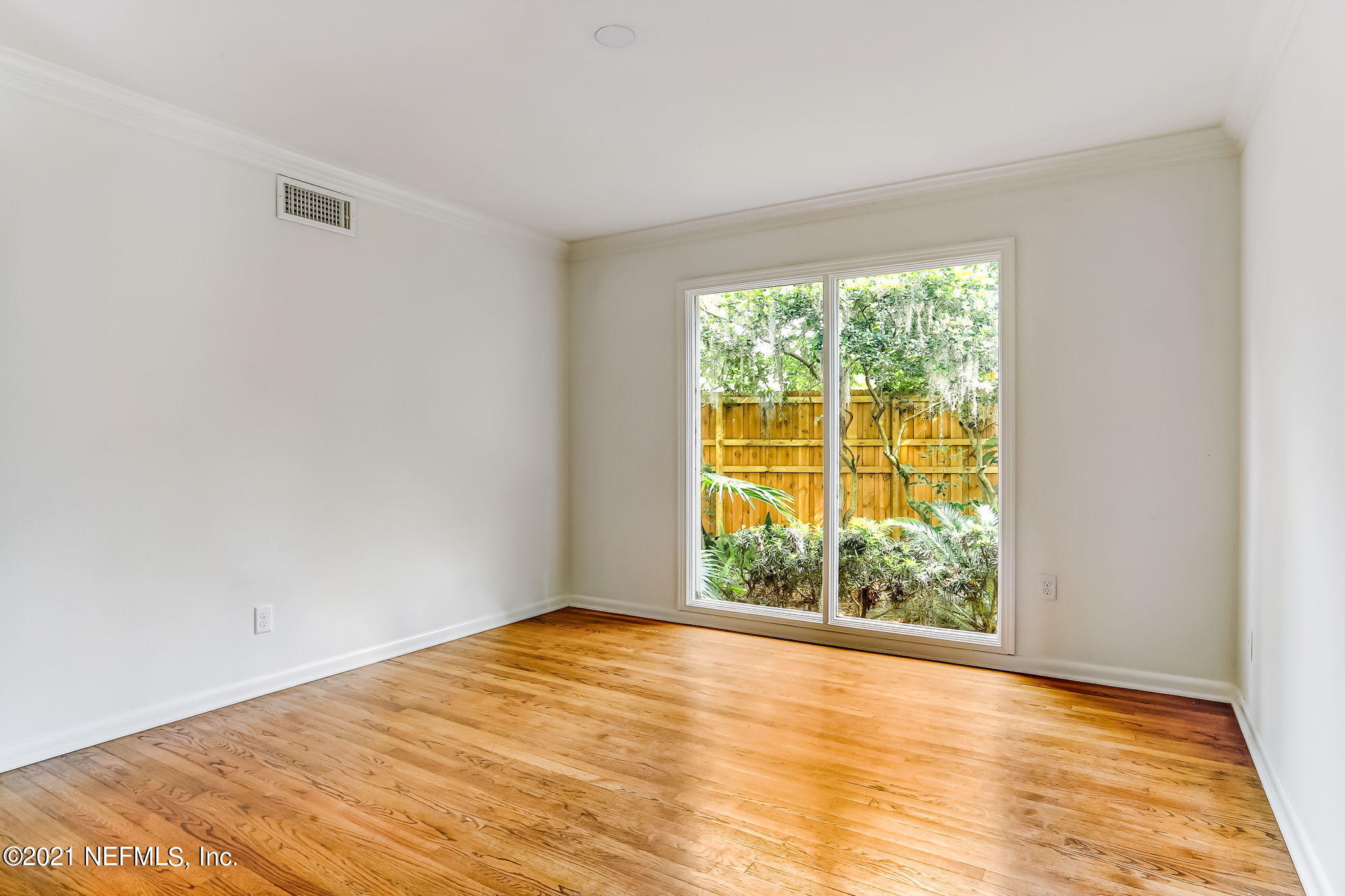 6841 Estrada Road Jacksonville, FL 32217 - Photo 32 of 48 Dining Room