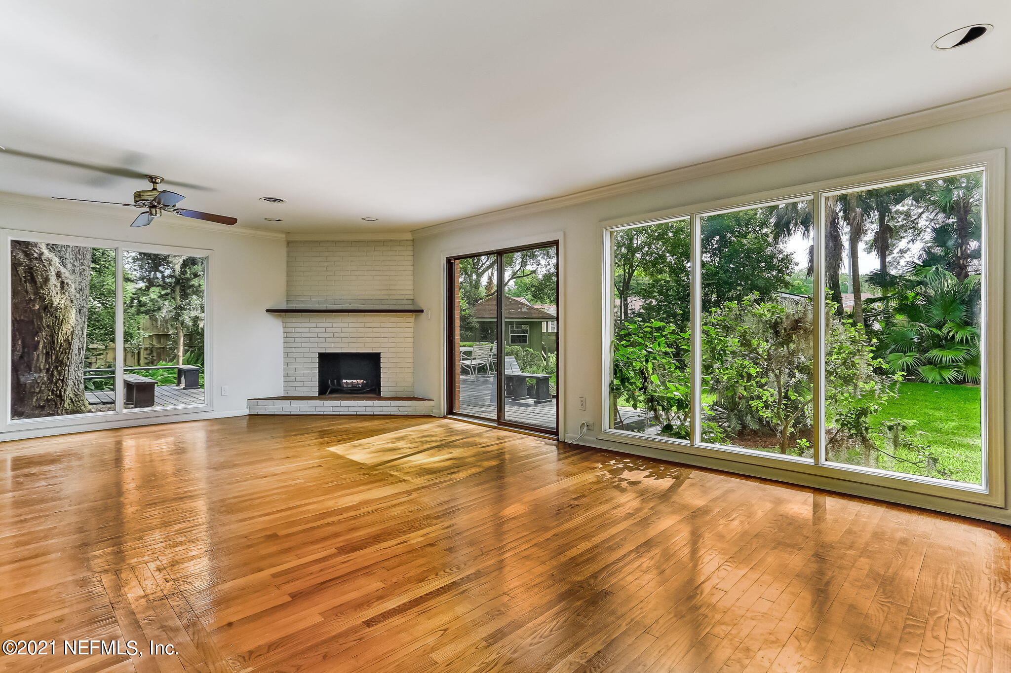 6841 Estrada Road Jacksonville, FL 32217 - Photo 7 of 48 Family Room Off Kitchen