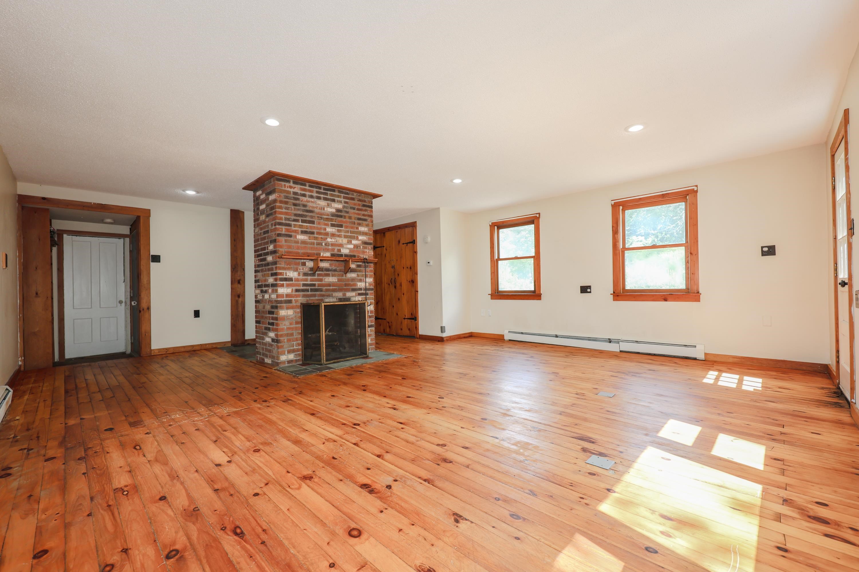 7 Old Deerfield Road Candia, NH 03034 - Photo 5 of 24