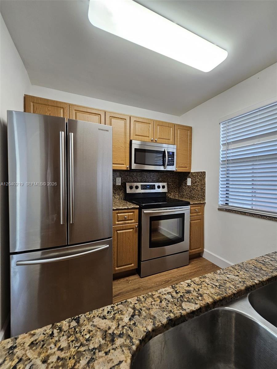 3252 Foxcroft Road, Unit 216 Miramar, FL 33025 - Photo 7 of 30