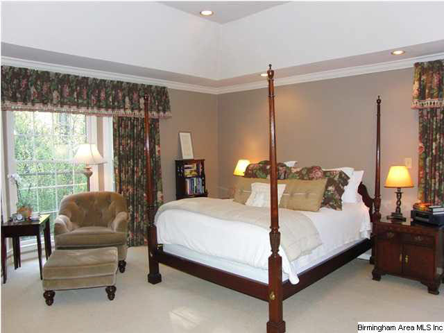 101 Pine Ridge Circle Birmingham, AL 35213 - Photo 11 of 32