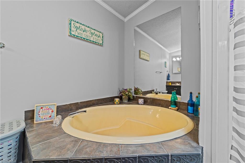 125 Albert Road Stokesdale, NC 27357 - Photo 10 of 36 Gallery Image 10