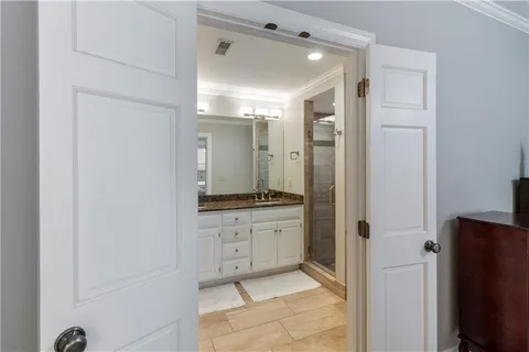 $425,000 | 229 Ward Parkway, Unit 103B, Kansas City, MO 64112