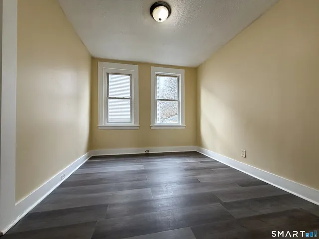 $2,400 | 330 Hollister Street, Unit 1, Stratford, CT 06615