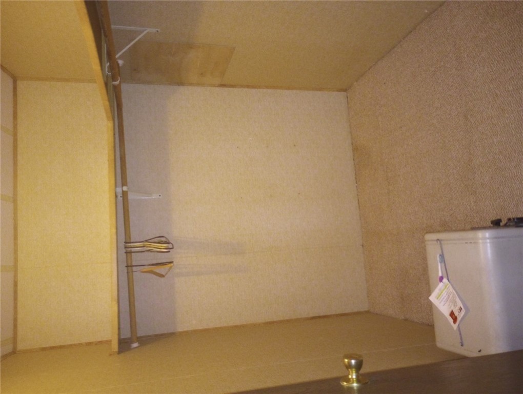 1682 Toro Road Bullhead City, AZ 86442 - Photo 17 of 30 View of walk in closet