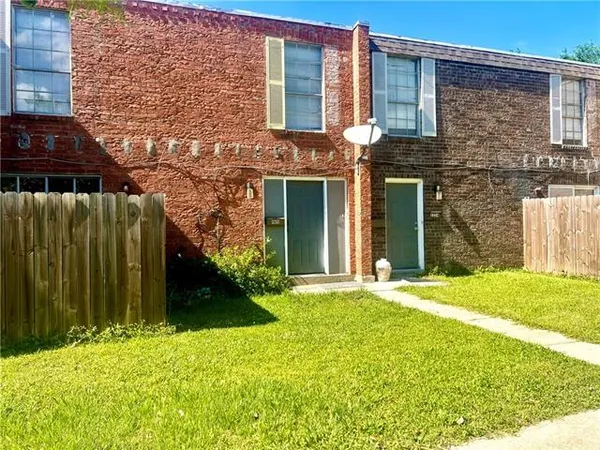 $1,300 | 3252 Kabel Drive, New Orleans, LA 70131
