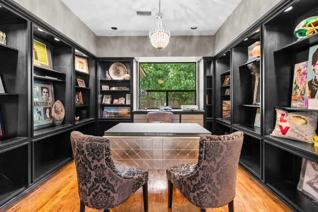 $1,695,000 | 95 North Windsail Place, The Woodlands, TX 77381