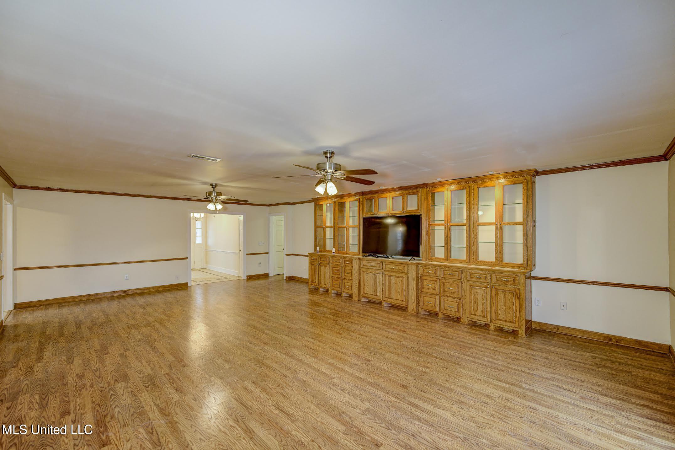 123 Oak Ridge Circle Madison, MS 39110 - Photo 13 of 31 1-17