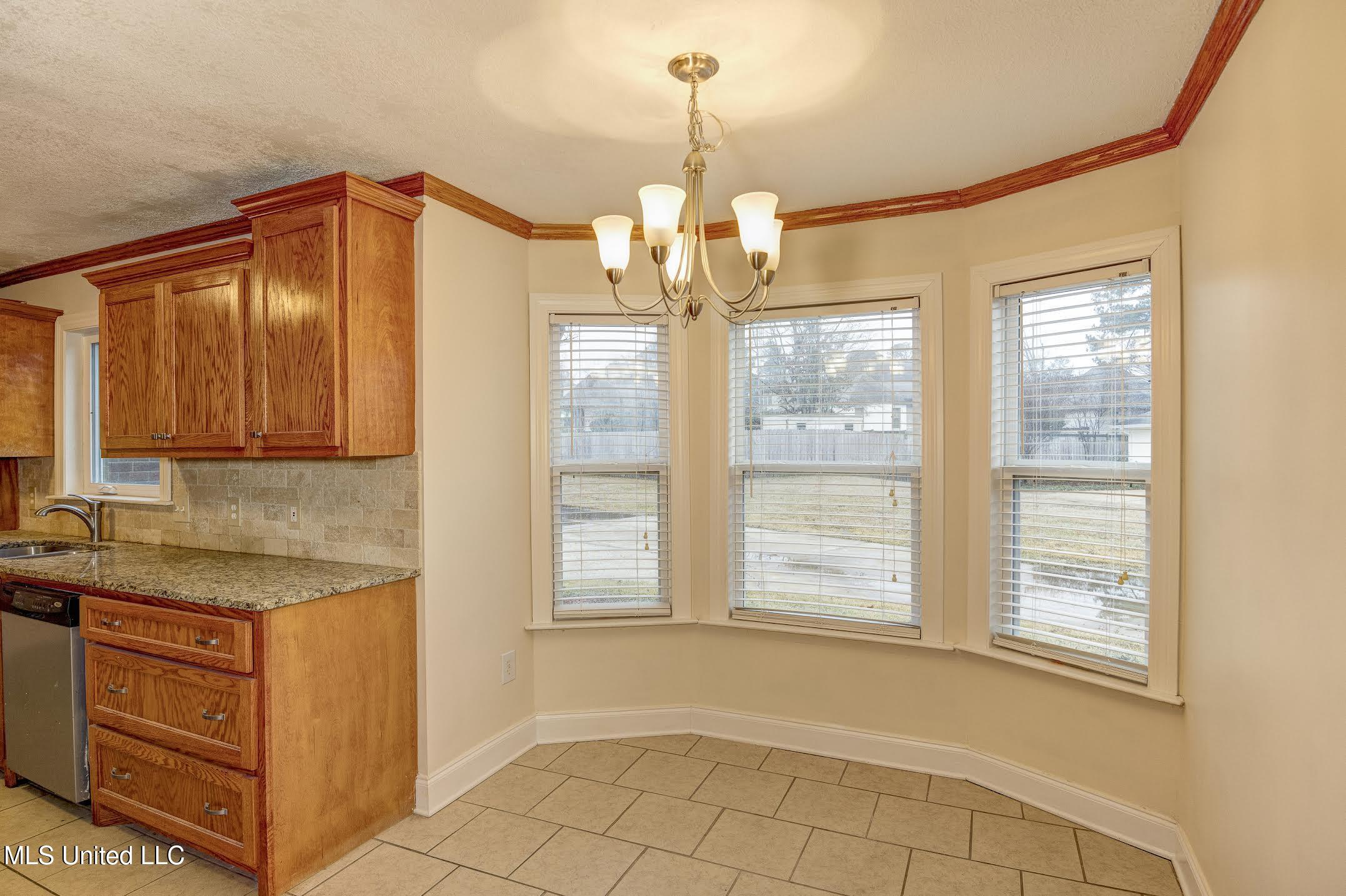 123 Oak Ridge Circle Madison, MS 39110 - Photo 15 of 31 1-19