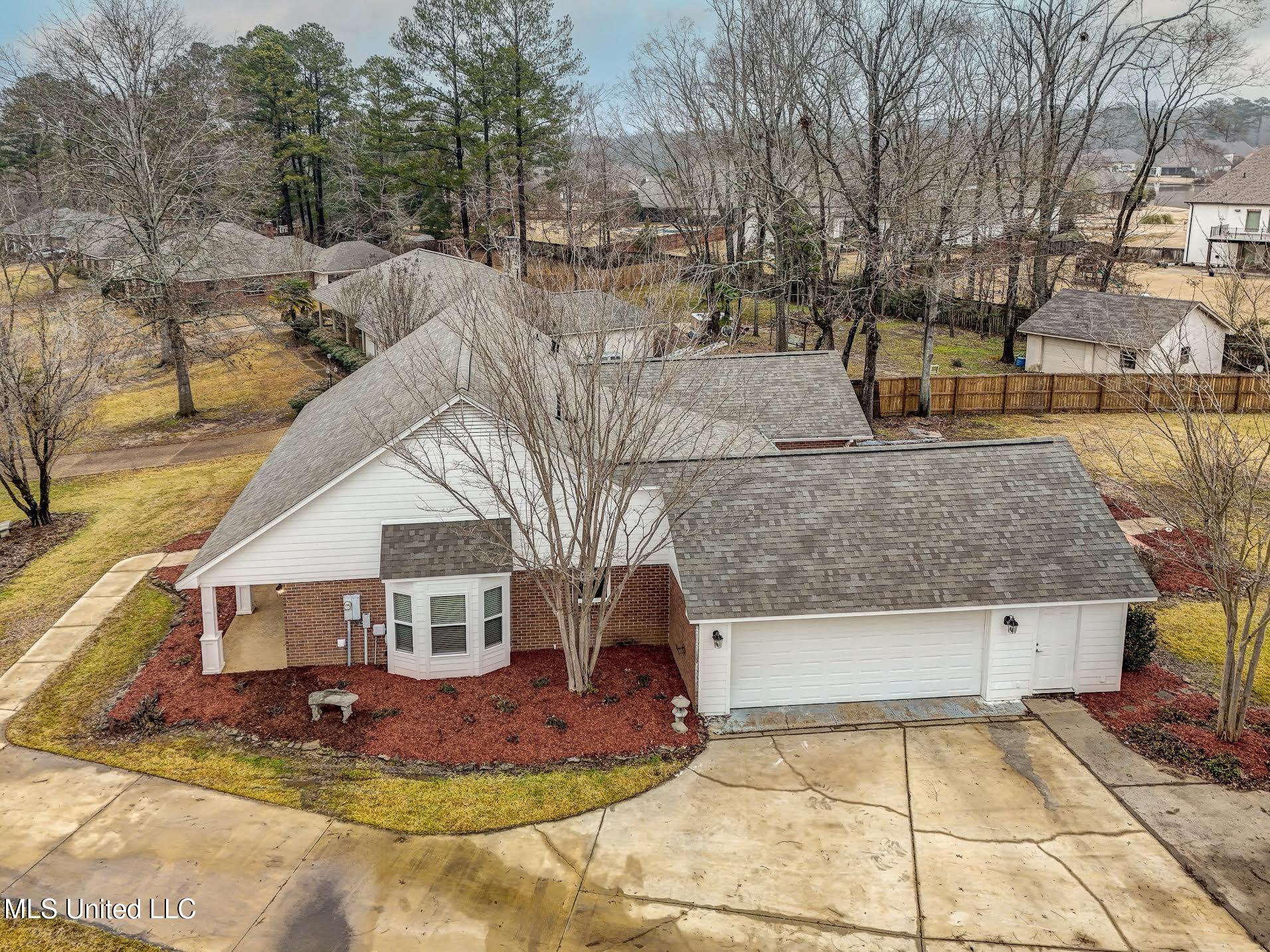 123 Oak Ridge Circle Madison, MS 39110 - Photo 6 of 31 1-10