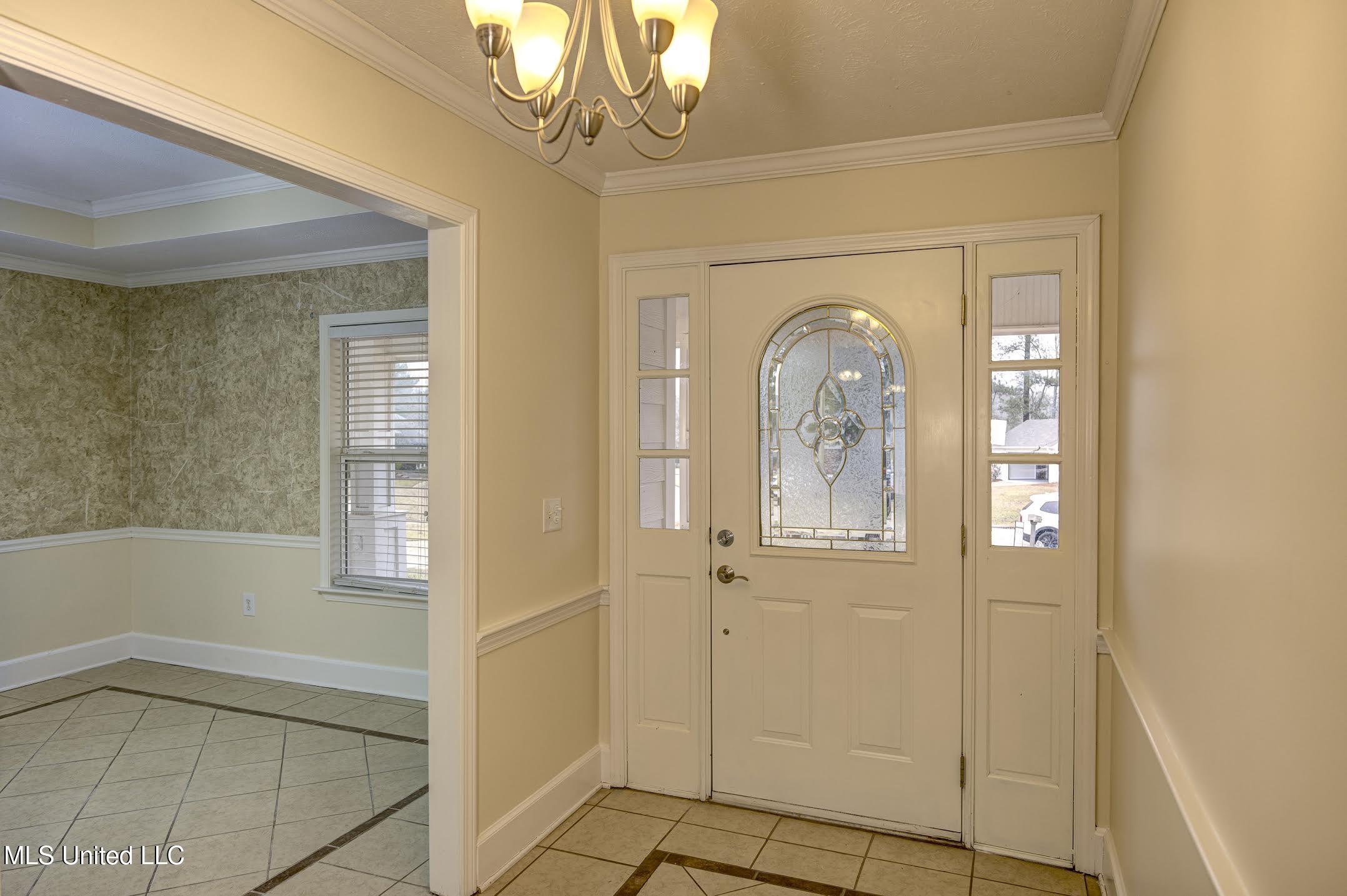123 Oak Ridge Circle Madison, MS 39110 - Photo 9 of 31 1-13