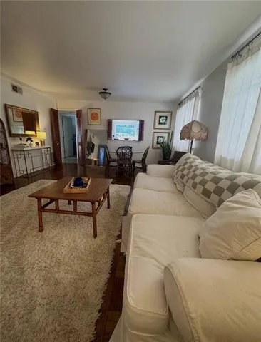 $2,200 | 318 Homestead Avenue, Unit A, Metairie, LA 70005