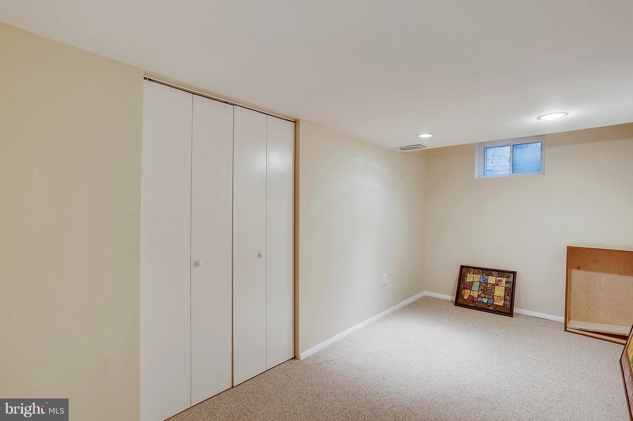 9801 Clydesdale Street Potomac, MD 20854 - Photo 27 of 97