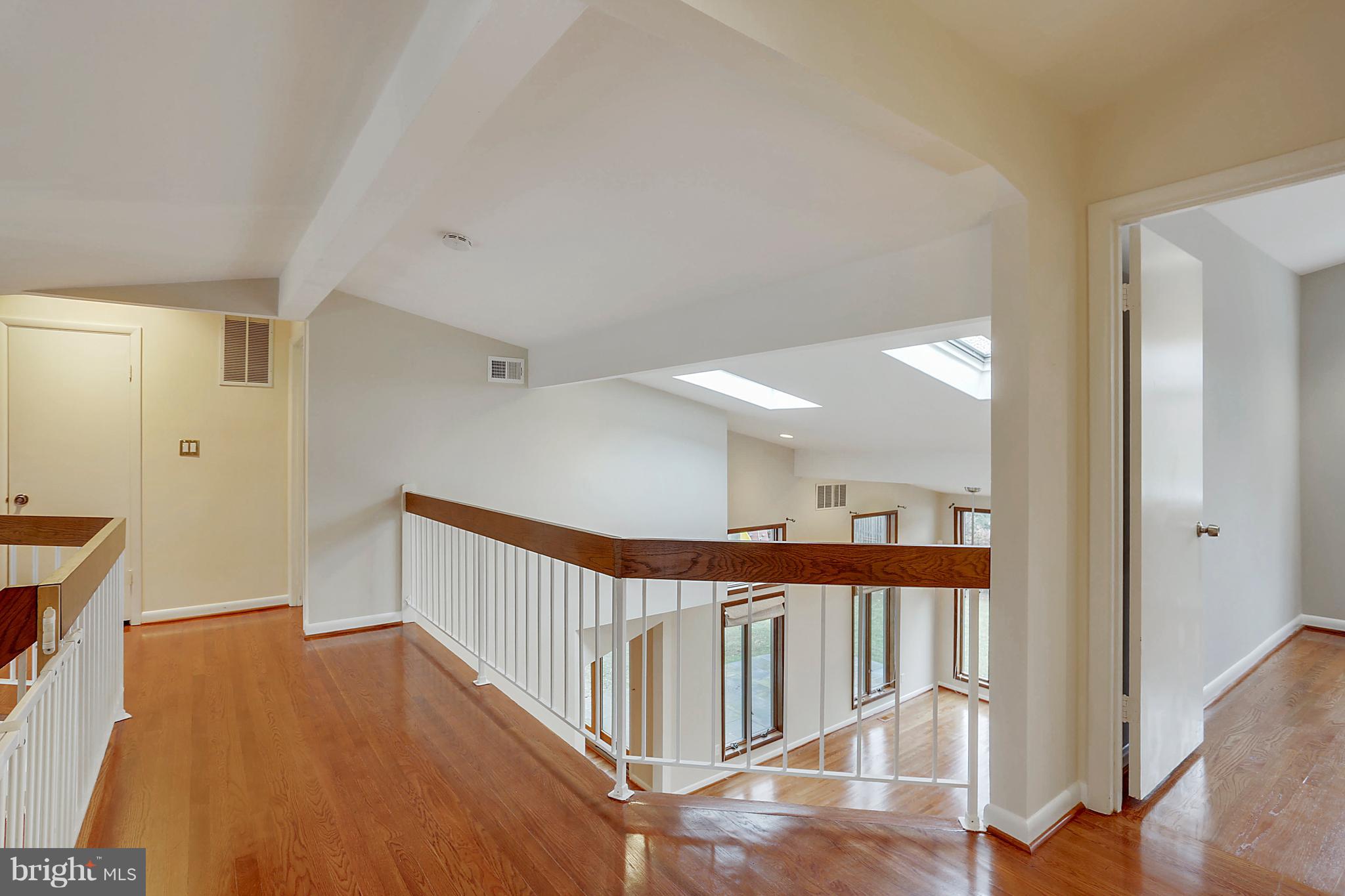 9801 Clydesdale Street Potomac, MD 20854 - Photo 43 of 97