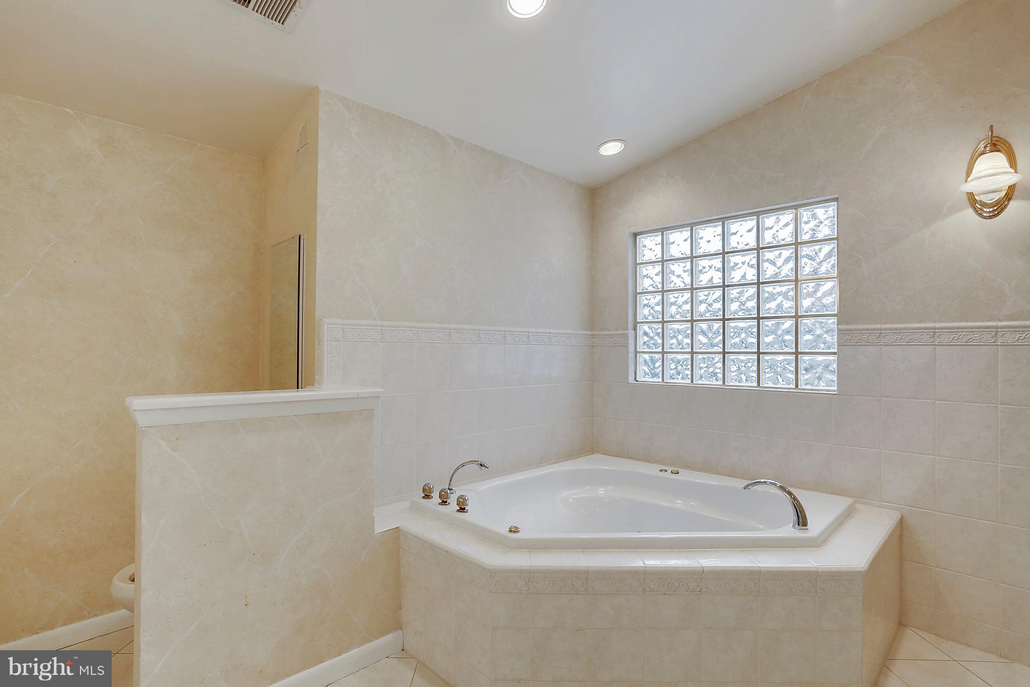 9801 Clydesdale Street Potomac, MD 20854 - Photo 61 of 97