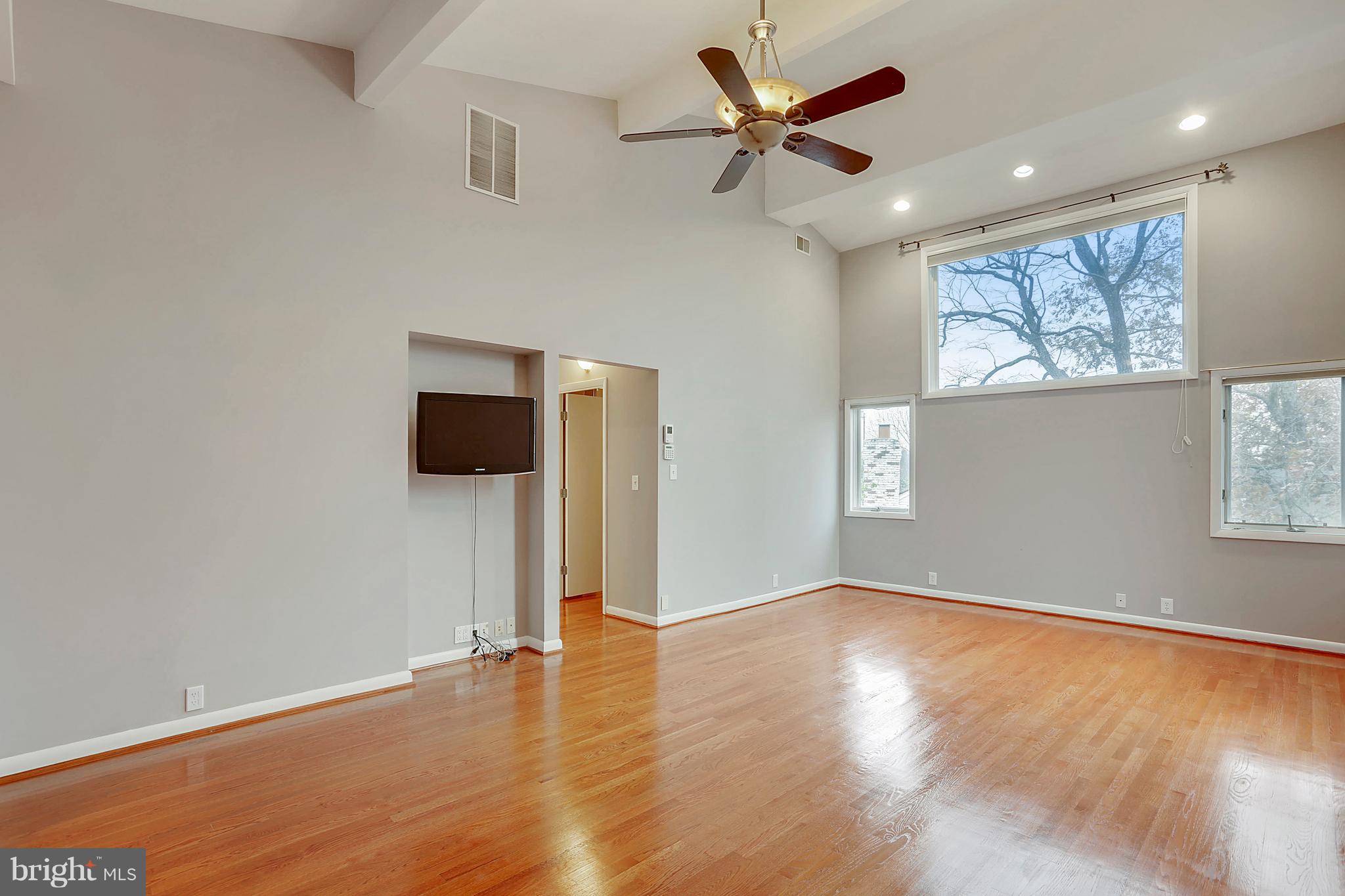 9801 Clydesdale Street Potomac, MD 20854 - Photo 64 of 97