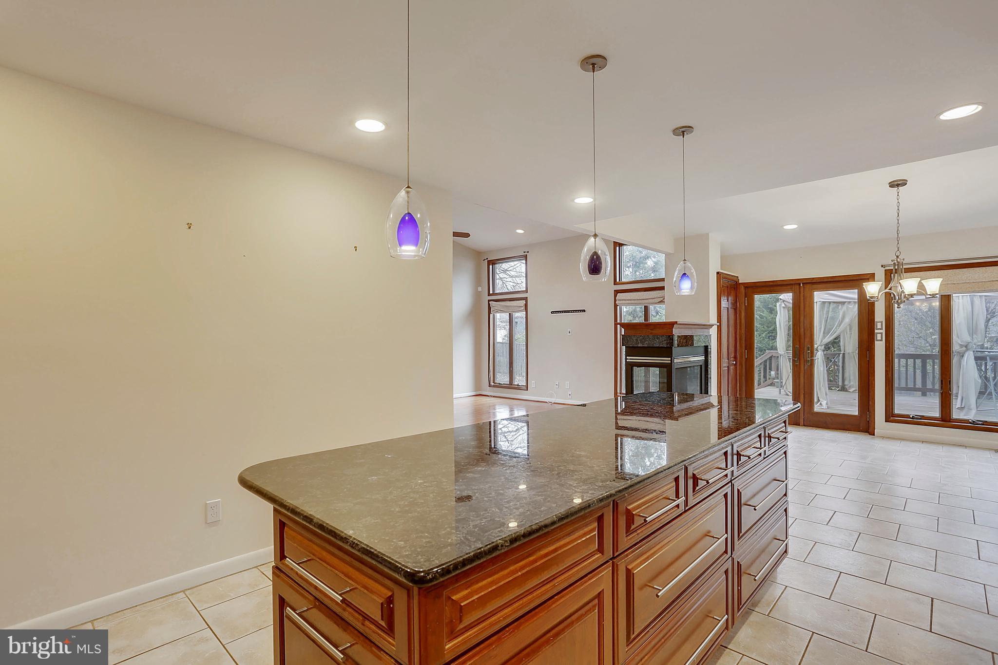 9801 Clydesdale Street Potomac, MD 20854 - Photo 8 of 97