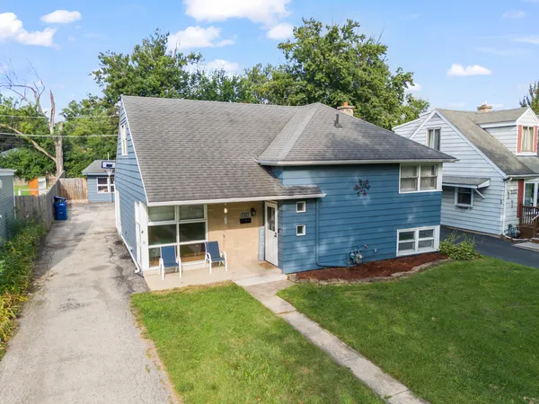 $415,000 | 834 South Michigan Avenue, Villa Park, IL 60181