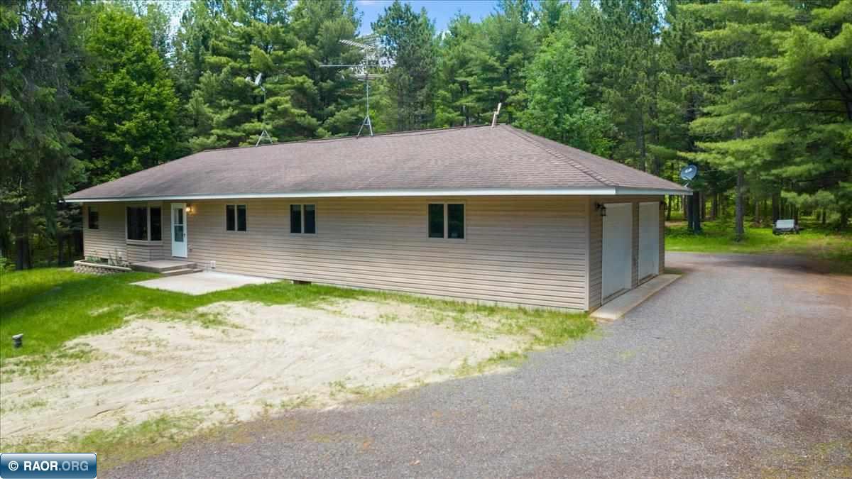 7492 Timberlane Acres Road Britt, MN 55710 - Photo 5 of 34 Gallery Image 5