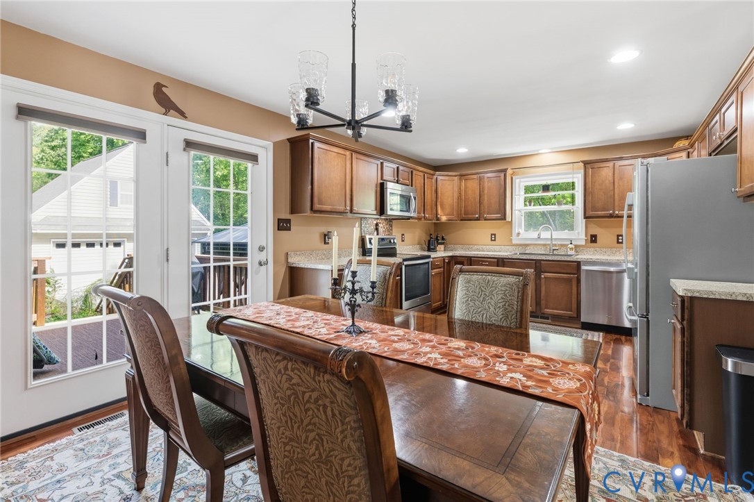 9006 Shawonodasee Road Chesterfield, VA 23832 - Photo 12 of 34