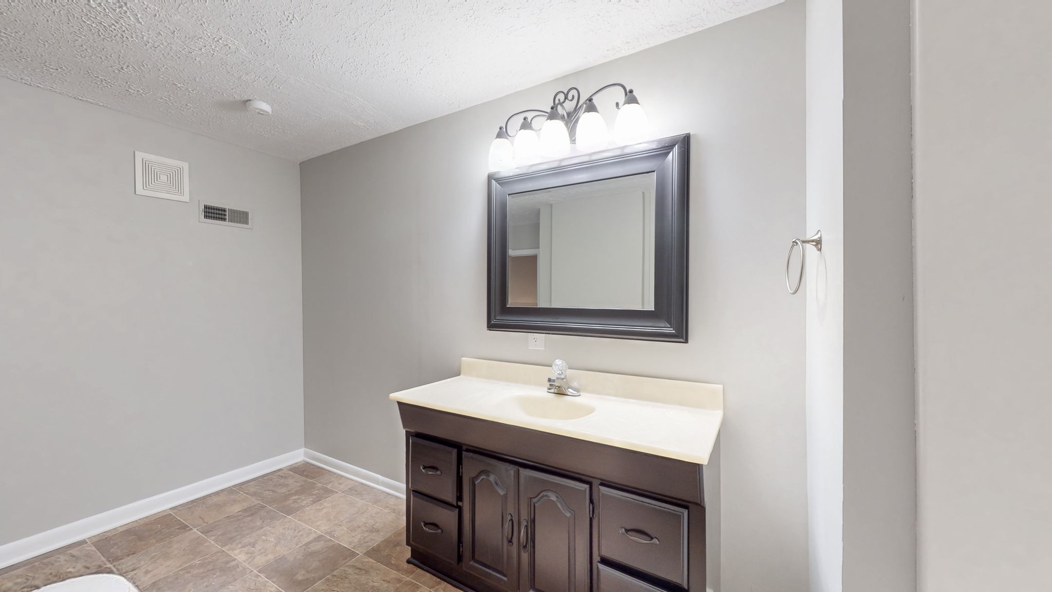 415 Hill Road Nashville, TN 37027 - Photo 33 of 59