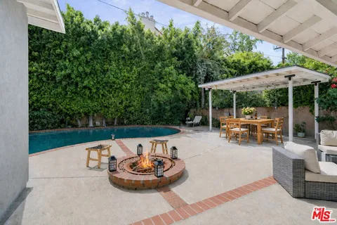 $1,599,000 | 14346 Killion Street, Sherman Oaks, CA 91401