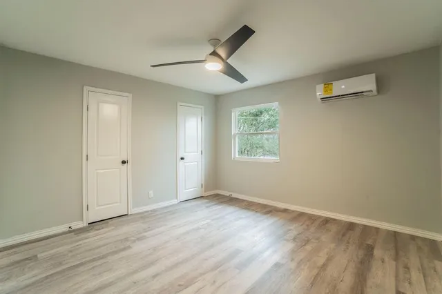 $270,000 | 1704 Hillside Drive, River Oaks, TX 76114