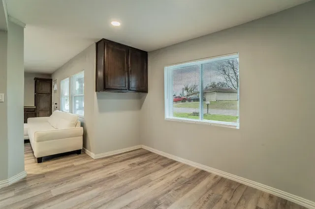 $270,000 | 1704 Hillside Drive, River Oaks, TX 76114