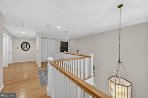 $2,085,000 | 303 Talahi Road Southeast, Vienna, VA 22180