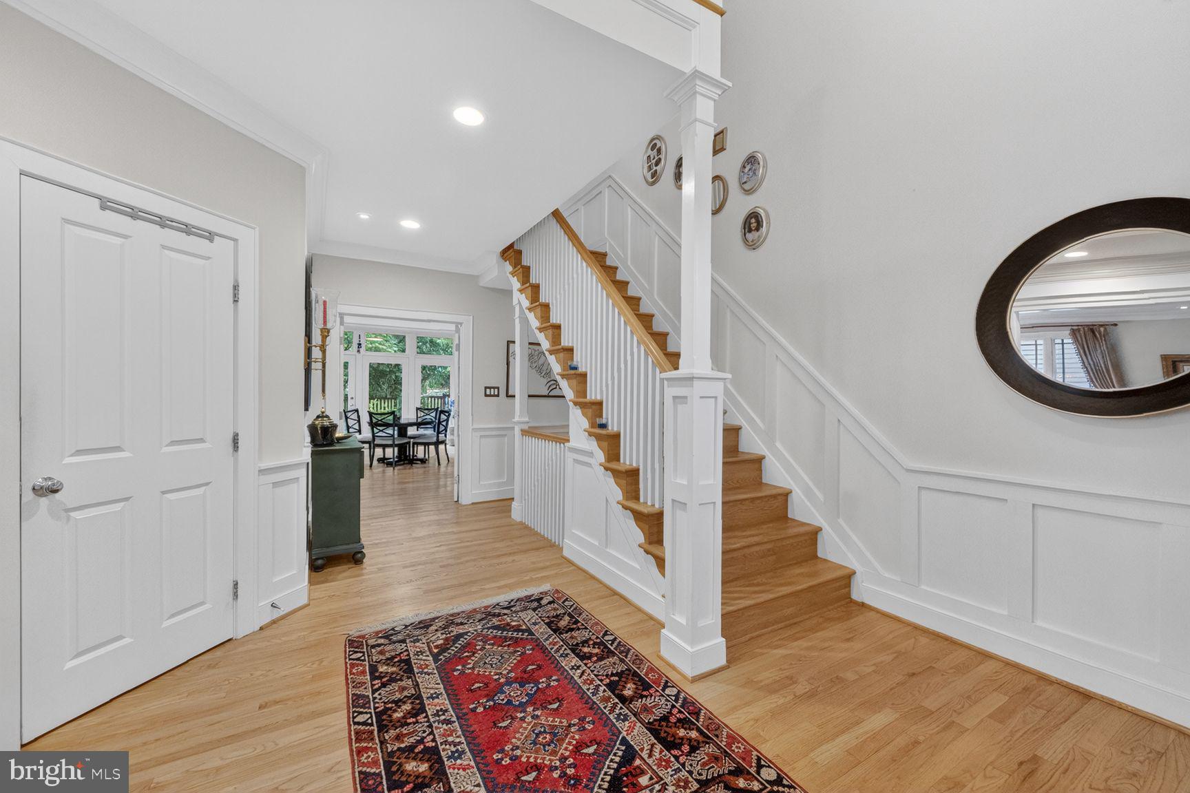303 Talahi Road Southeast Vienna, VA 22180 - Photo 5 of 27