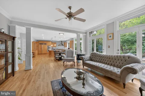 $2,085,000 | 303 Talahi Road Southeast, Vienna, VA 22180